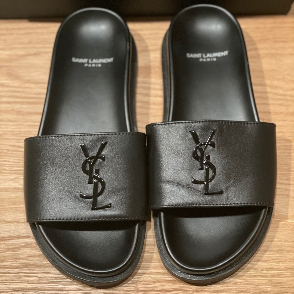 Saint Lauren Leather Sandal